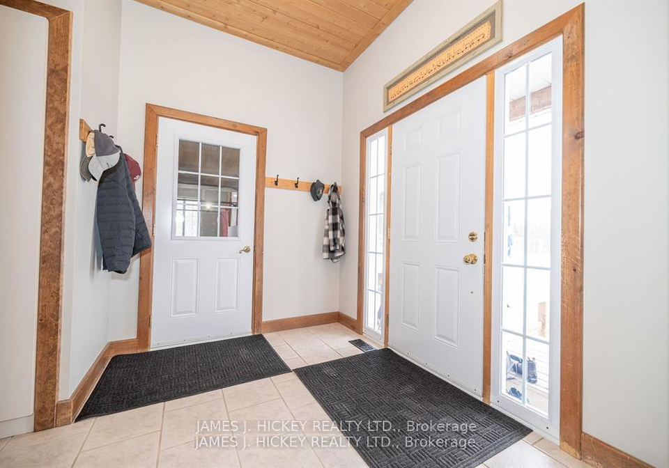 44a-main-street-laurentian-hills-ontario-x12251556