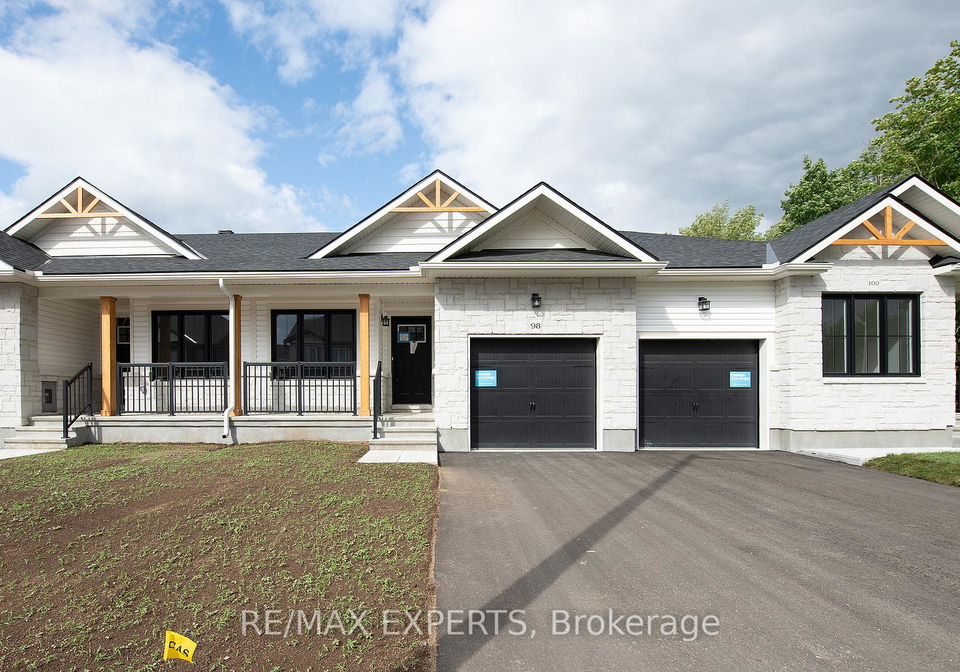 98-whitcomb-crescent-smiths-falls-ontario-x12251677