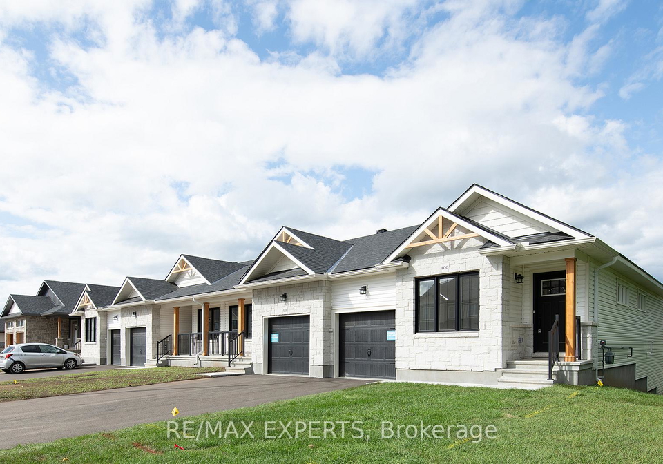 98-whitcomb-crescent-smiths-falls-ontario-x12251677