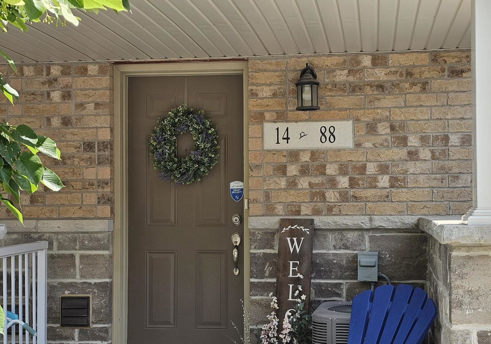 88-decorso-drive-guelph-ontario-x12252010