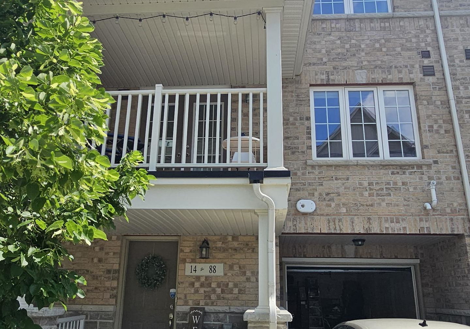 88-decorso-drive-guelph-ontario-x12252010