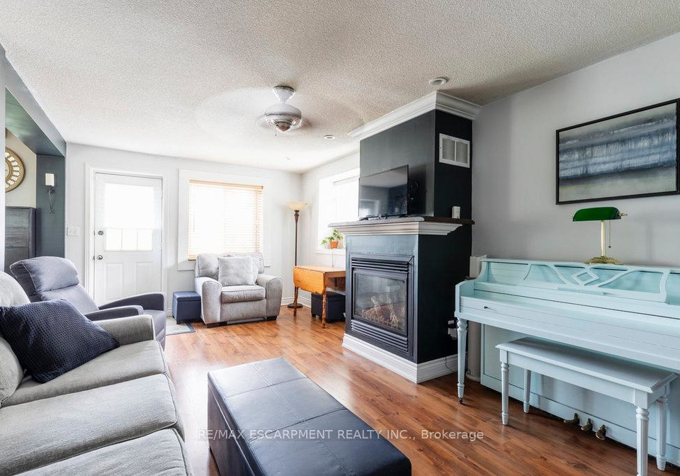 169-forfar-street-w-haldimand-ontario-x12252015