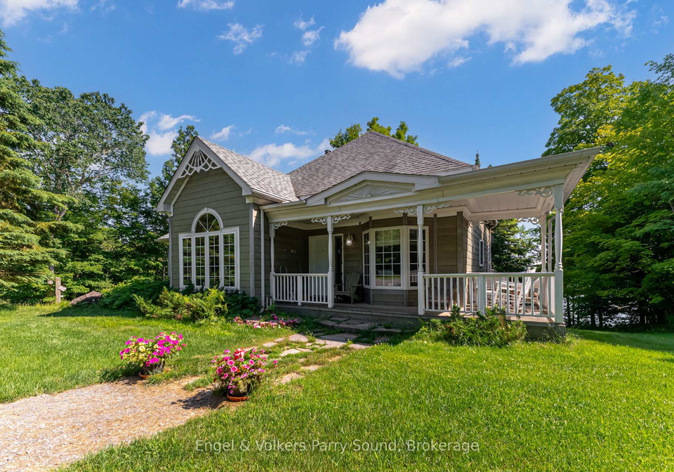 37-lizzies-lane-mckellar-ontario-x12252072