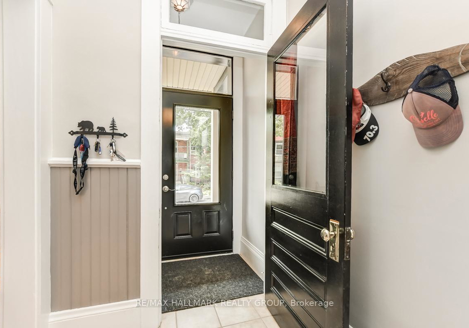 240-fifth-avenue-ottawa-ontario-x12252179