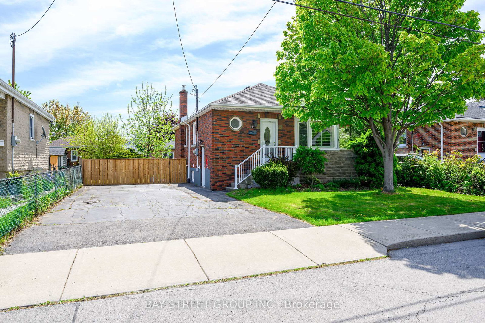 177-east-31st-street-hamilton-ontario-x12252213