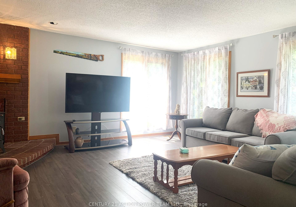 5295-thunder-road-carlsbad-springs-ontario-x12252550