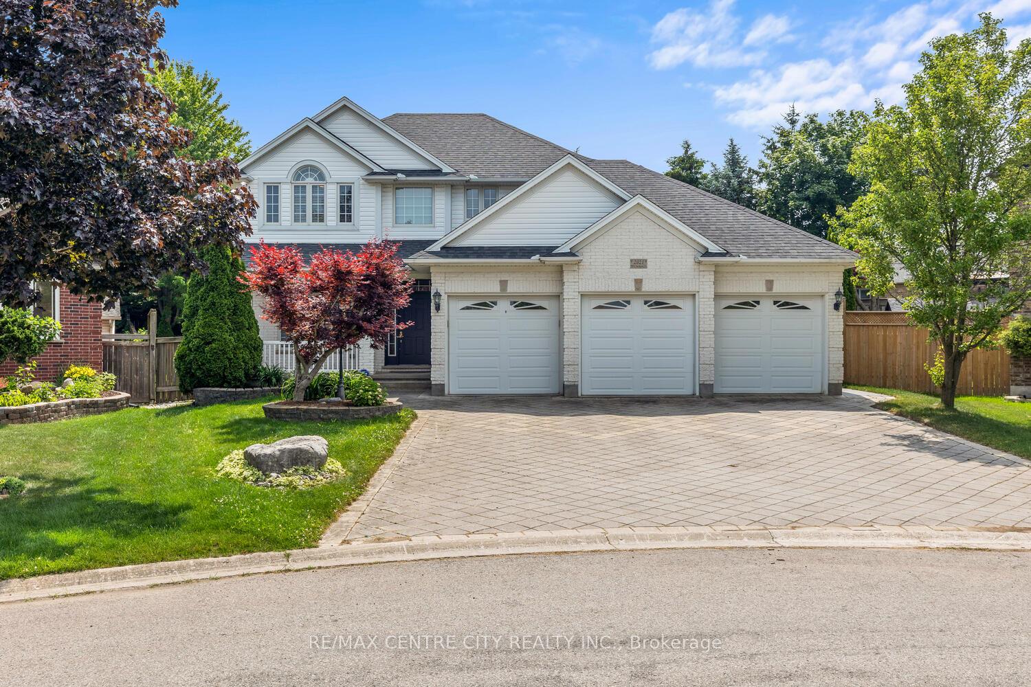 2021-mccracken-court-london-north-ontario-x12252624