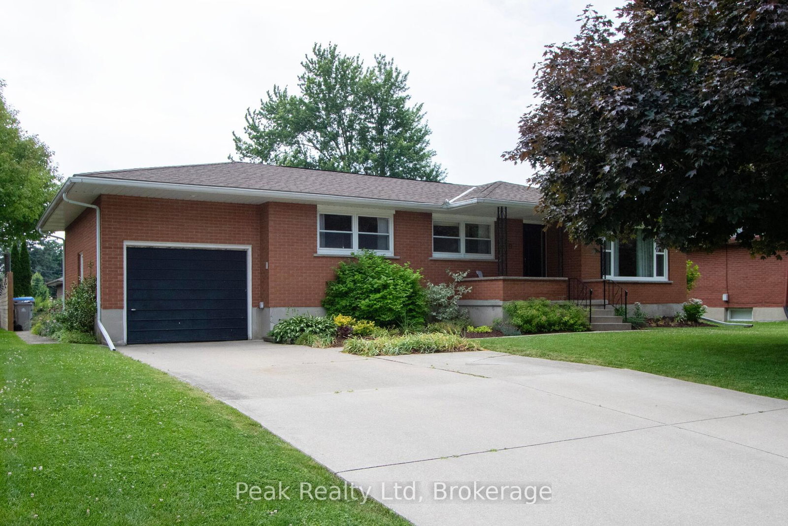 670-davidson-avenue-n-perth-east-ontario-x12252725