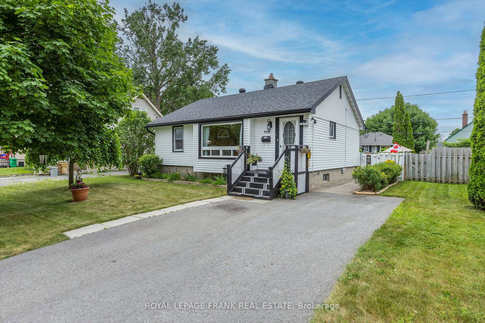 689-hawley-street-peterborough-south-ontario-x12252884
