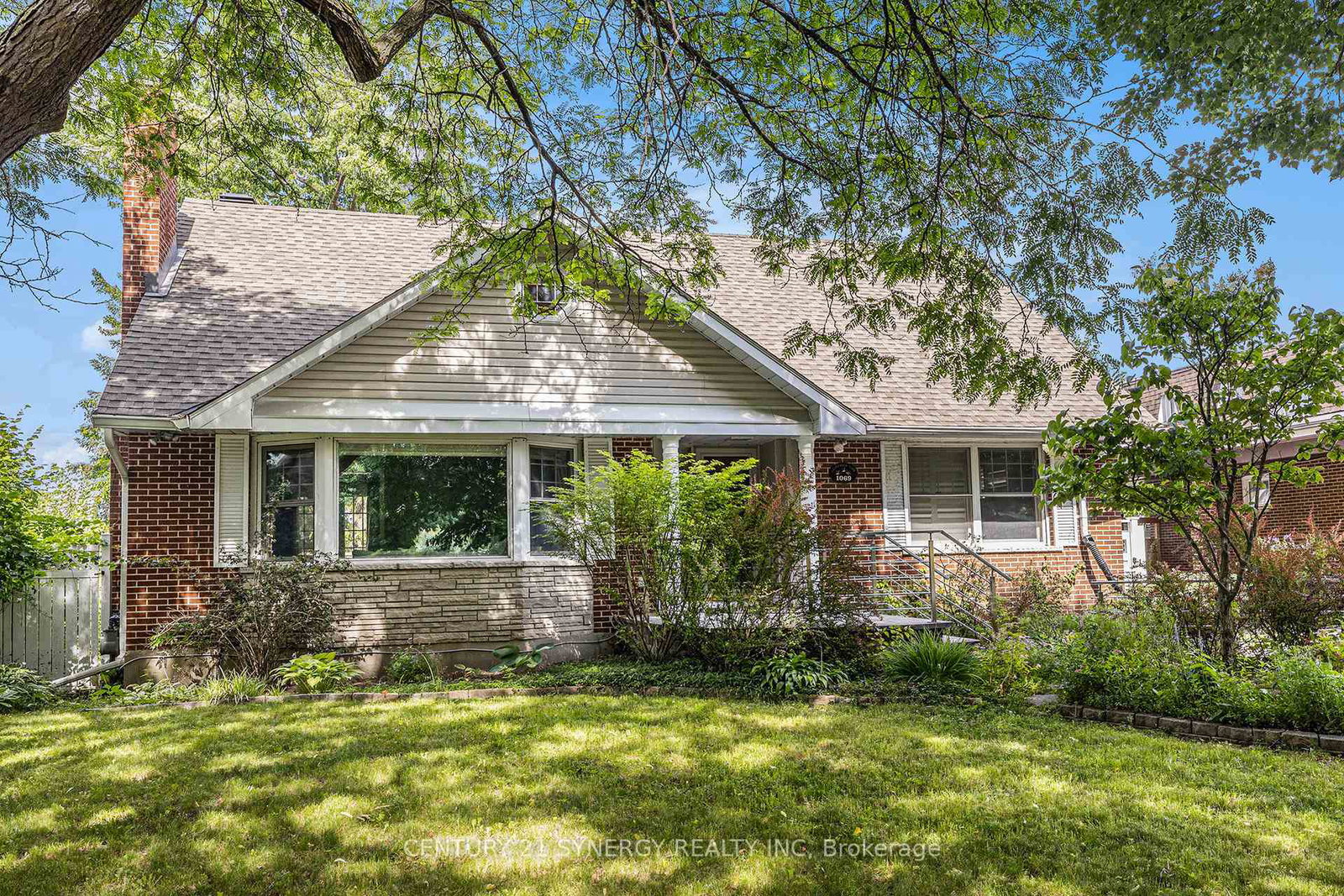 1069-arnot-road-mooneysbaycarletonheightsanarea-ottawa-ontario-x12252898