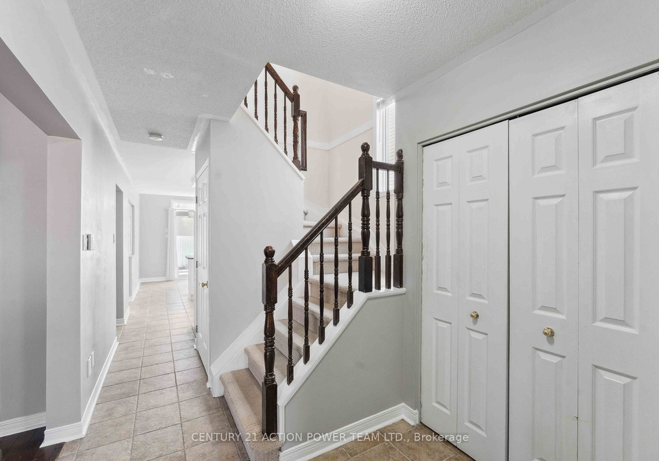 13-avonhurst-avenue-ottawa-ontario-x12252930