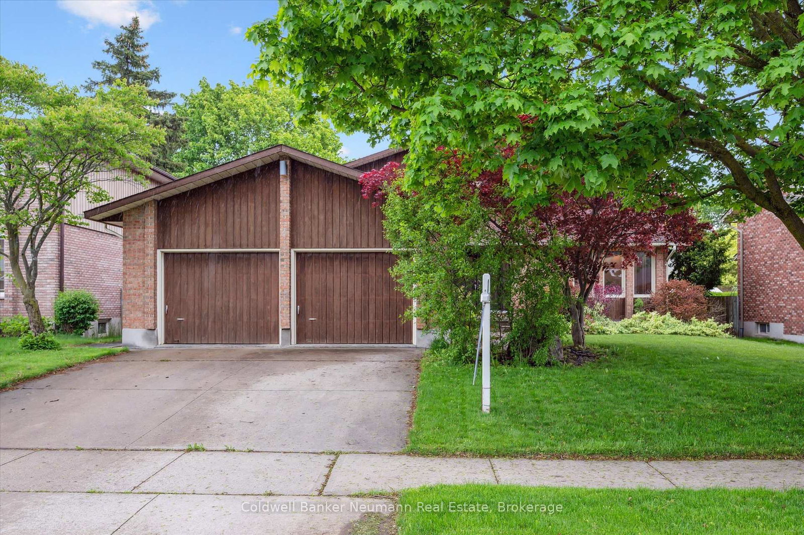 15-hands-drive-guelph-ontario-x12253014
