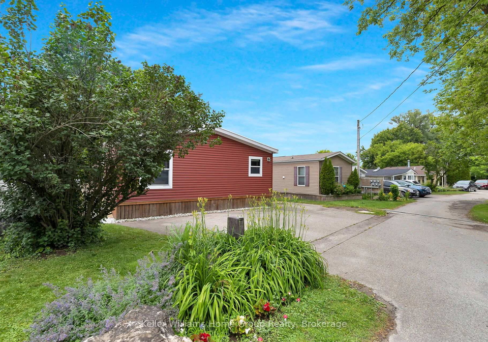 4838-pioneer-trail-puslinch-ontario-x12253148