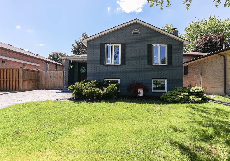 16-blanchard-crescent-w-london-north-ontario-x12253254