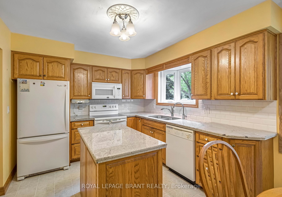 2246-county-line-74-haldimand-ontario-x12253314
