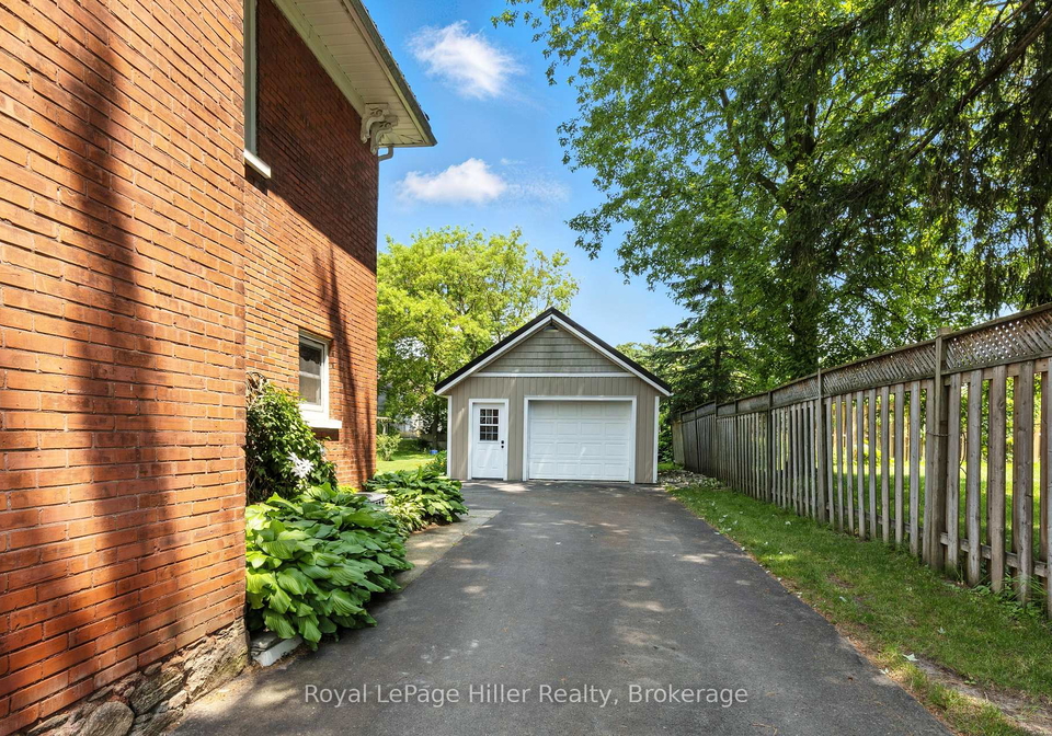 12-west-street-perth-east-ontario-x12253619