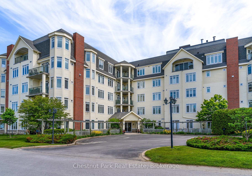10-bay-street-e-blue-mountains-ontario-x12253711