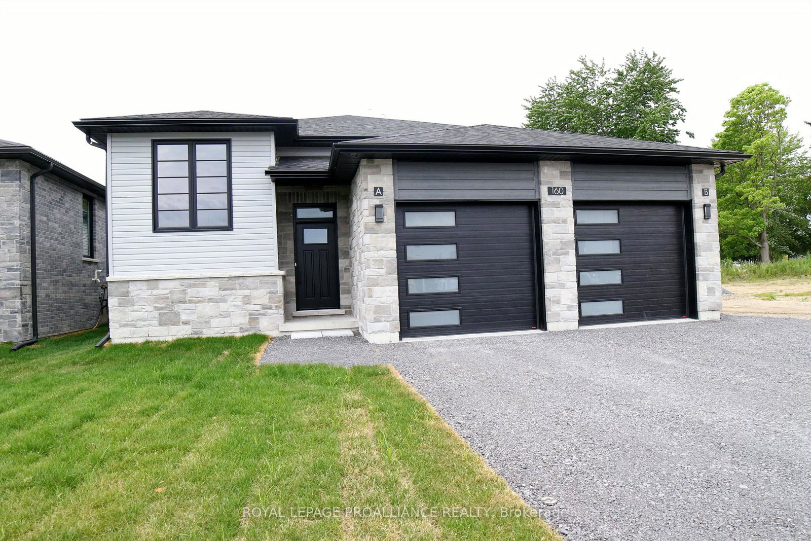 160b-sienna-avenue-belleville-ontario-x12253799
