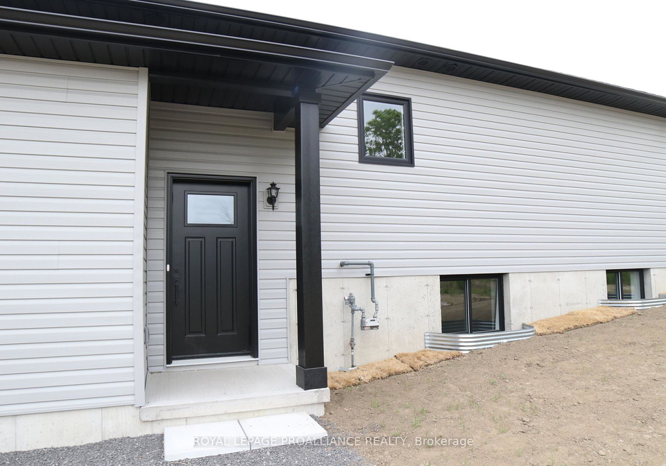 160b-sienna-avenue-belleville-ontario-x12253799