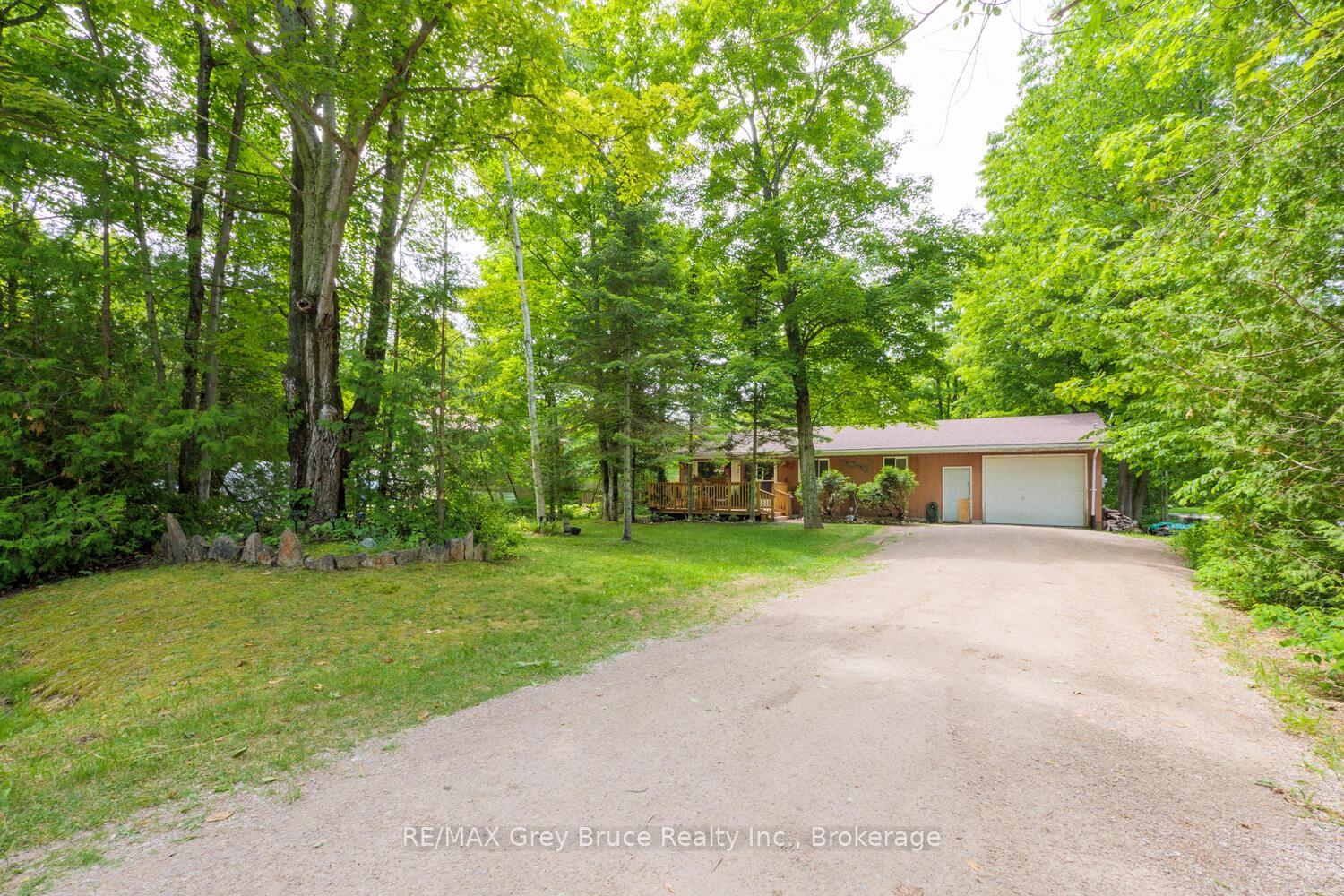 46-rolling-hills-drive-south-bruce-peninsula-ontario-x12253872