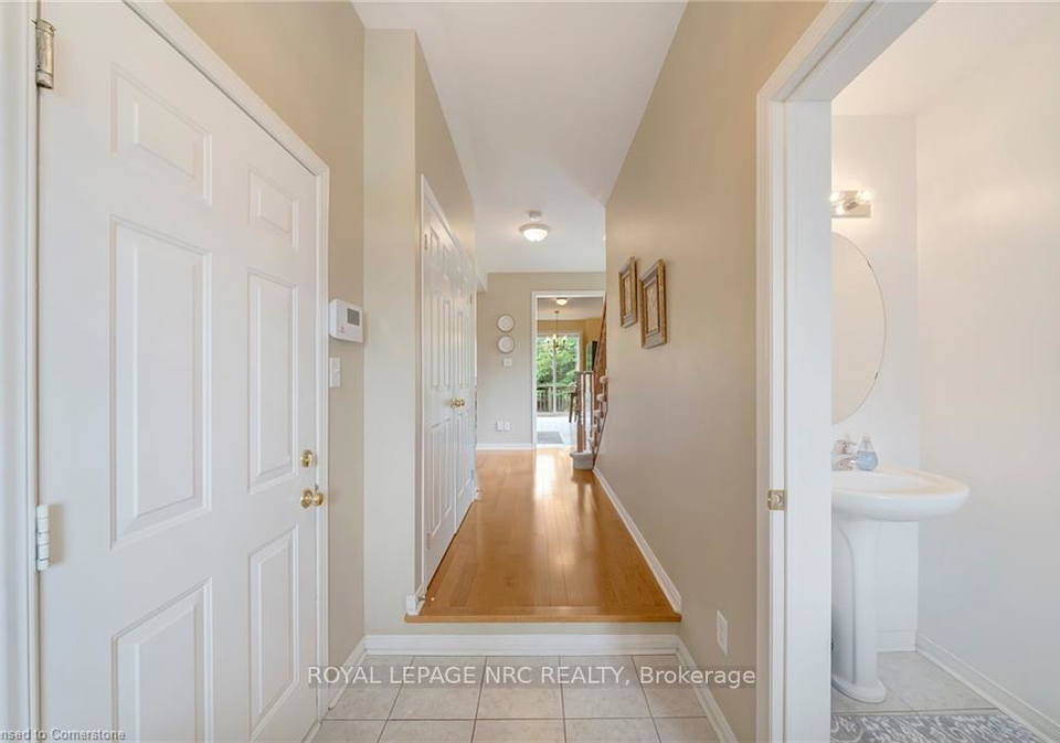 28-doon-mills-drive-kitchener-ontario-x12253928