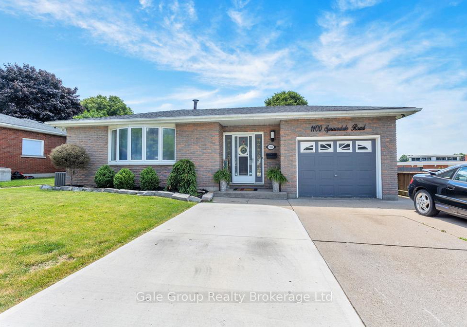 1100-sprucedale-road-woodstock-ontario-x12254285