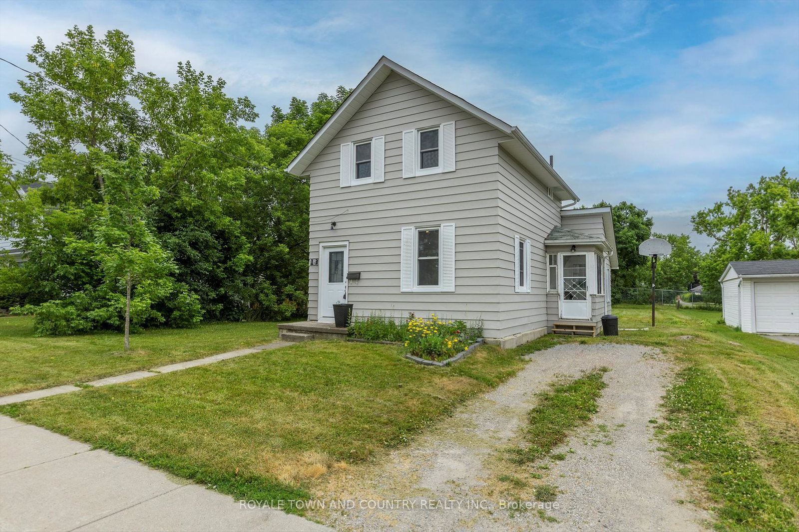 13-bertie-street-kawartha-lakes-ontario-x12254325