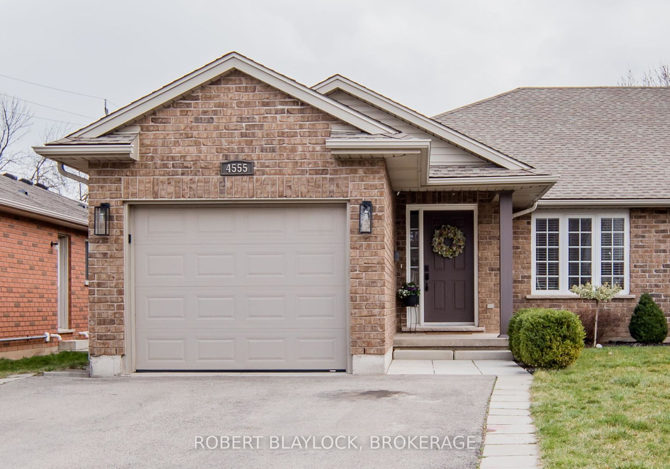 4555-carriage-road-n-lincoln-ontario-x12254383