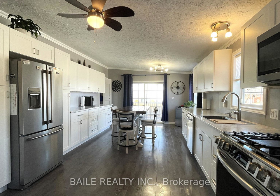 598-gold-street-warwick-ontario-x12254471