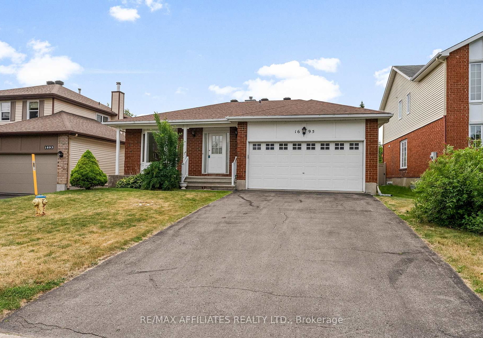 1695-caminiti-crescent-ottawa-ontario-x12254659