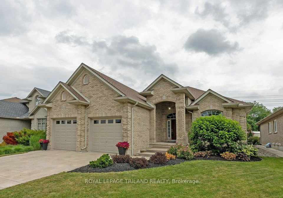 1023-manchester-road-london-north-ontario-x12255143