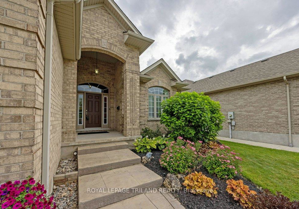 1023-manchester-road-london-north-ontario-x12255143