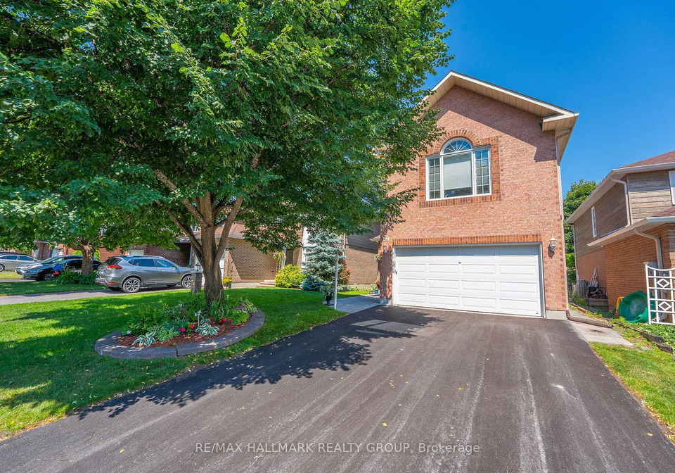 19-castlefield-avenue-ottawa-ontario-x12255443