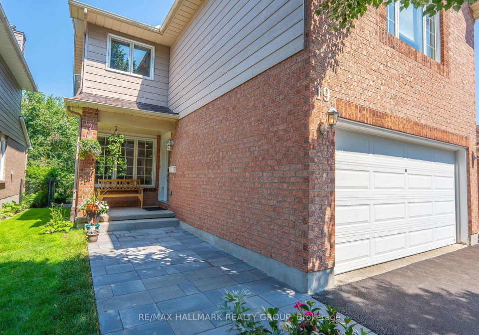 19-castlefield-avenue-ottawa-ontario-x12255443