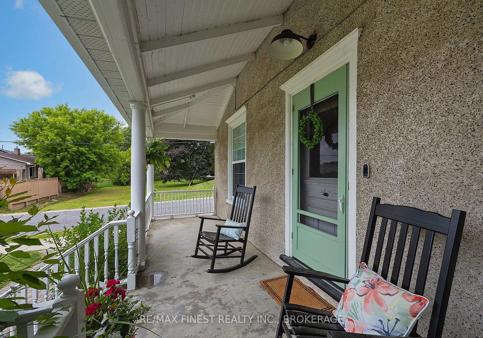 386-queen-street-loyalist-ontario-x12255503