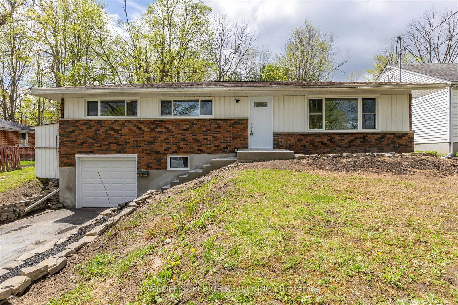 1243-albertus-avenue-peterborough-central-ontario-x12255824