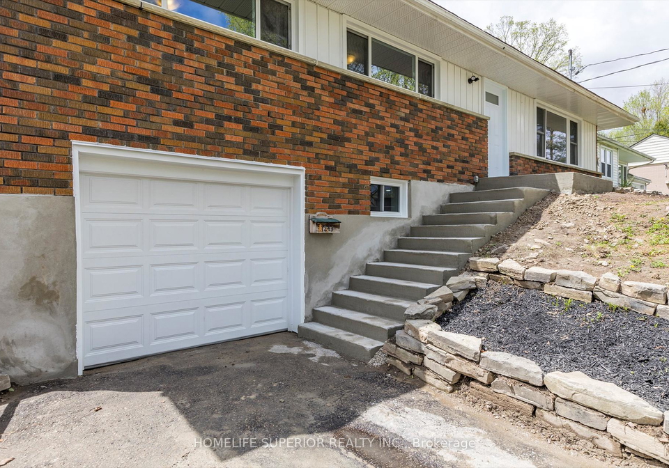 1243-albertus-avenue-peterborough-central-ontario-x12255824