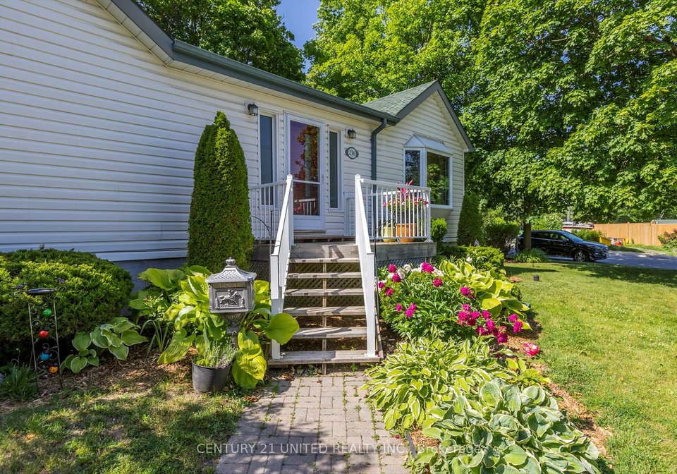 236-lee-street-peterborough-north-ontario-x12256031