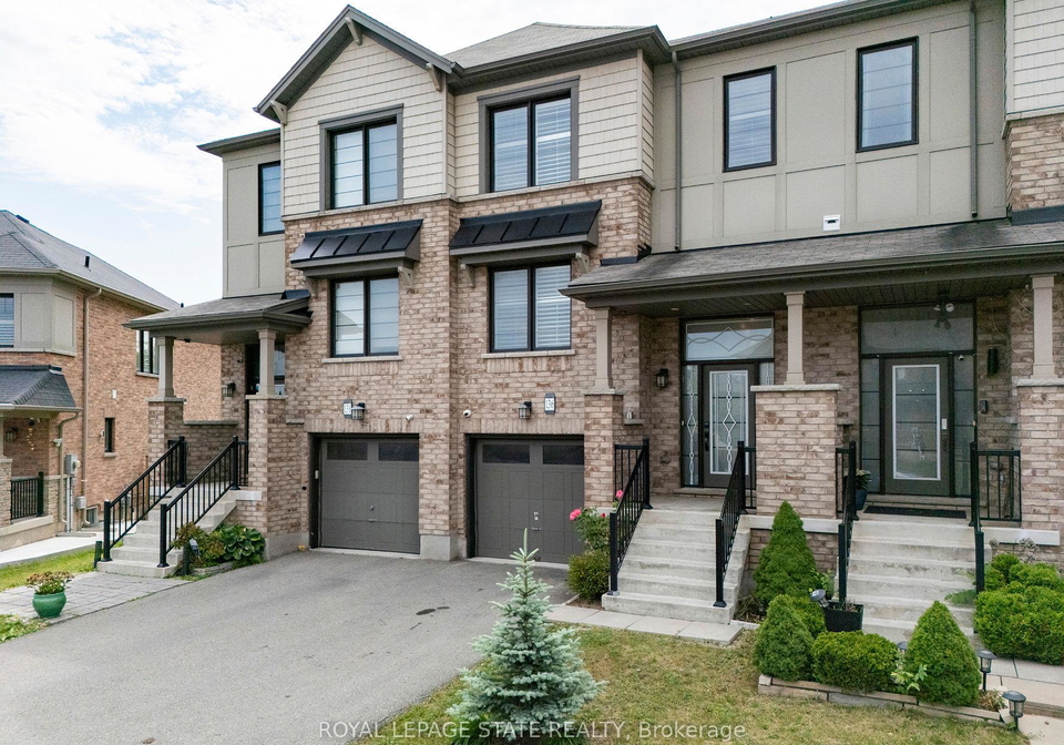 136-crafter-crescent-hamilton-ontario-x12256277