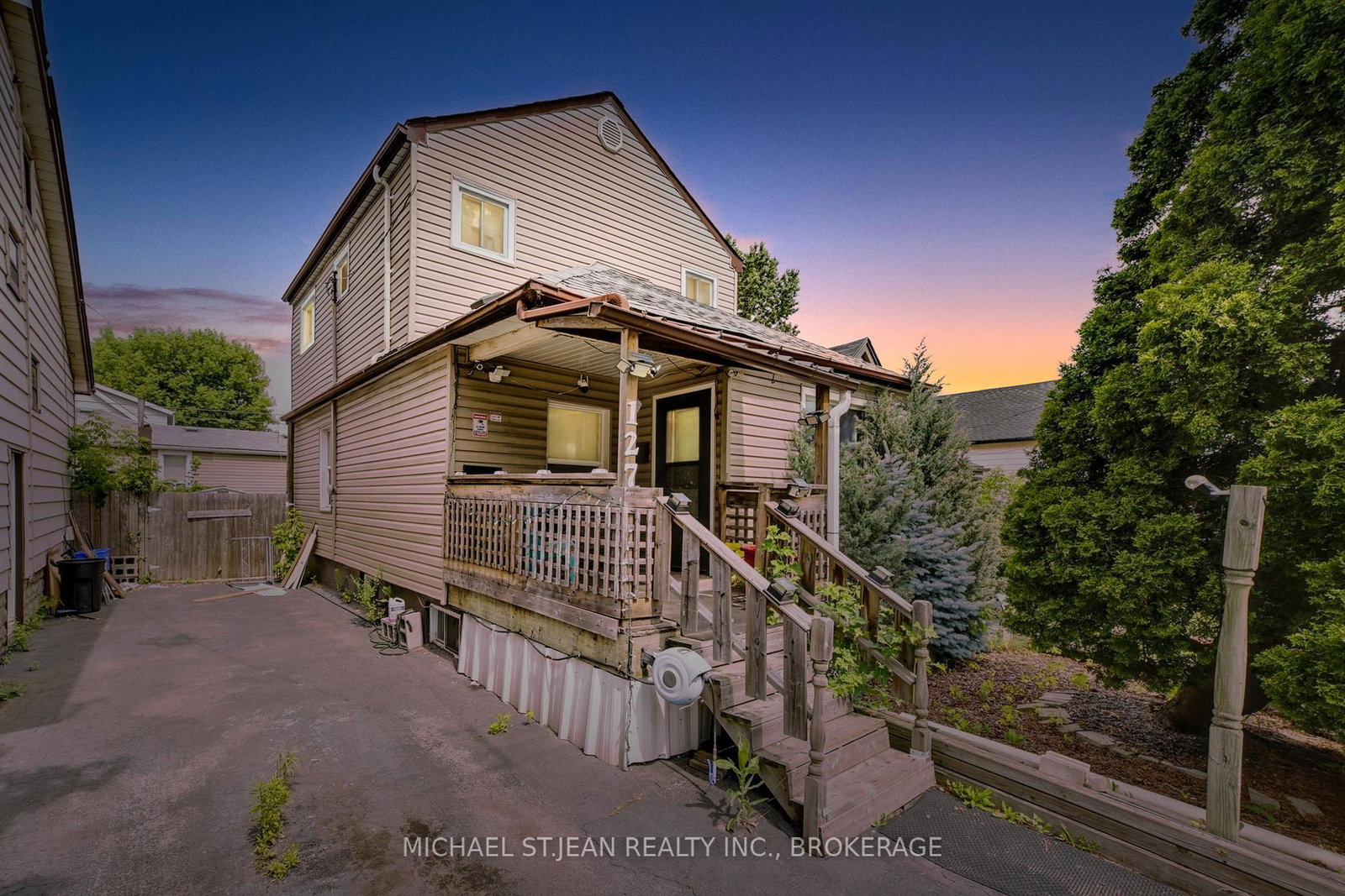 127-province-street-n-hamilton-ontario-x12256581