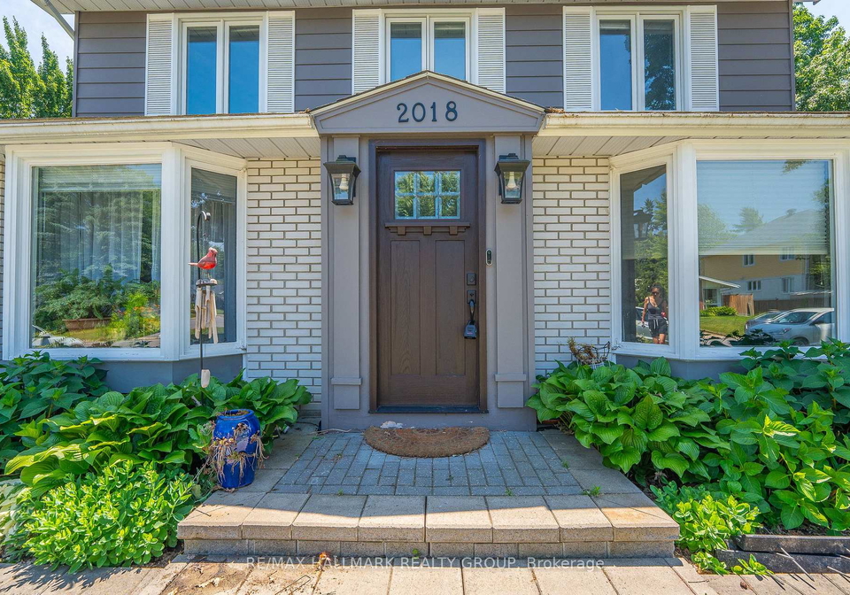 2018-woodglen-crescent-ottawa-ontario-x12256605