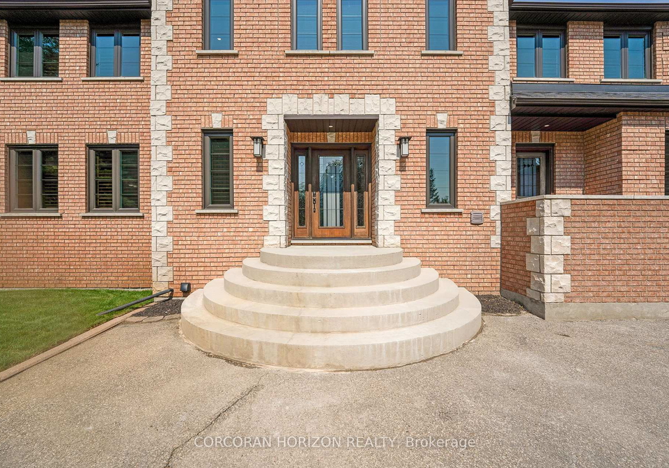 422-pinnacle-drive-kitchener-ontario-x12256635