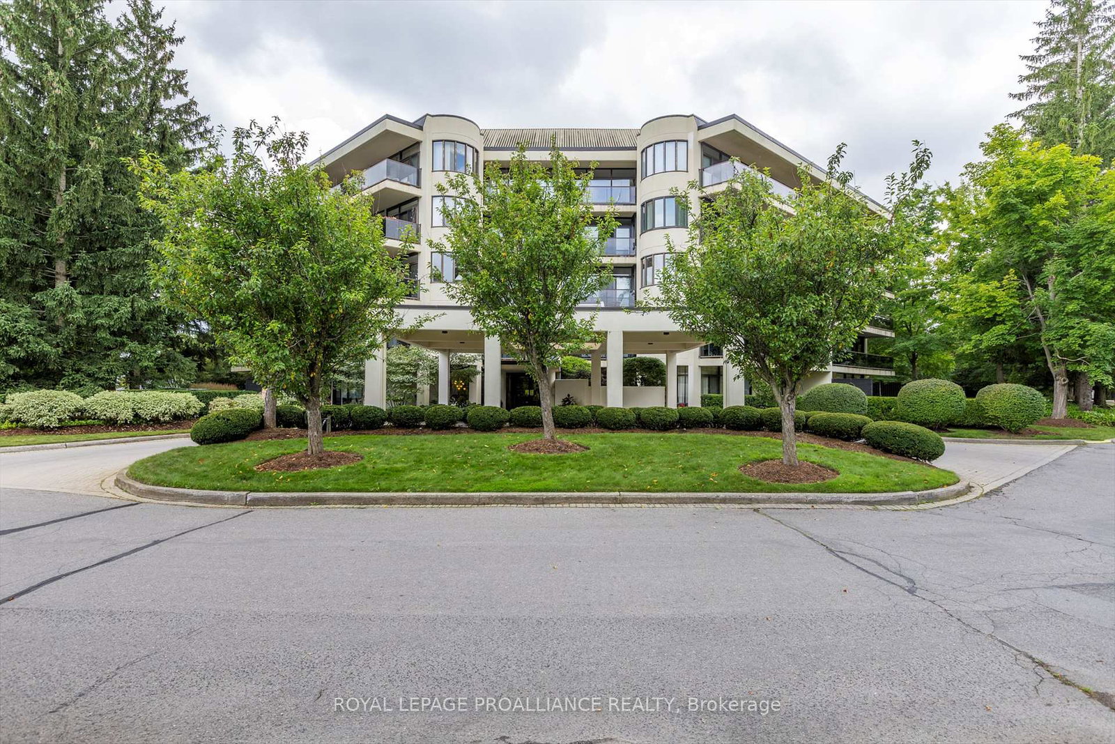 1818-cherryhill-road-peterborough-west-ontario-x12256638