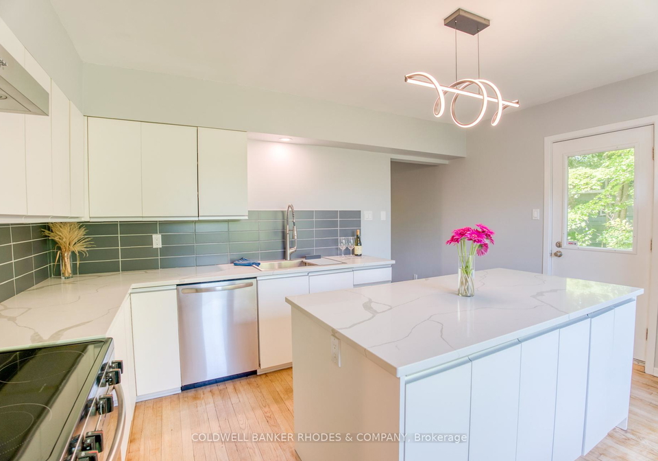 18-sandridge-road-ottawa-ontario-x12256729