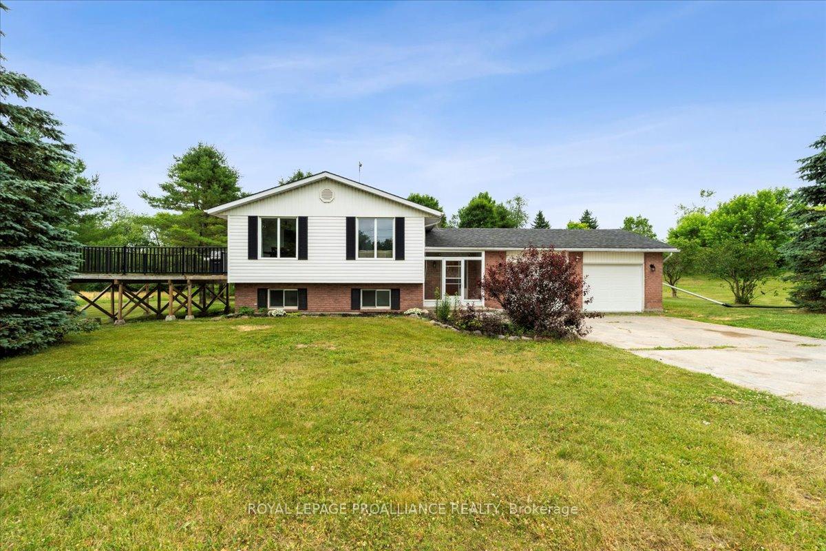 113-johnston-road-tweed-ontario-x12256744
