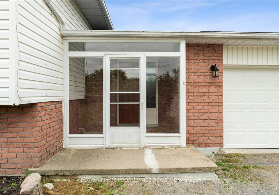 113-johnston-road-tweed-ontario-x12256744