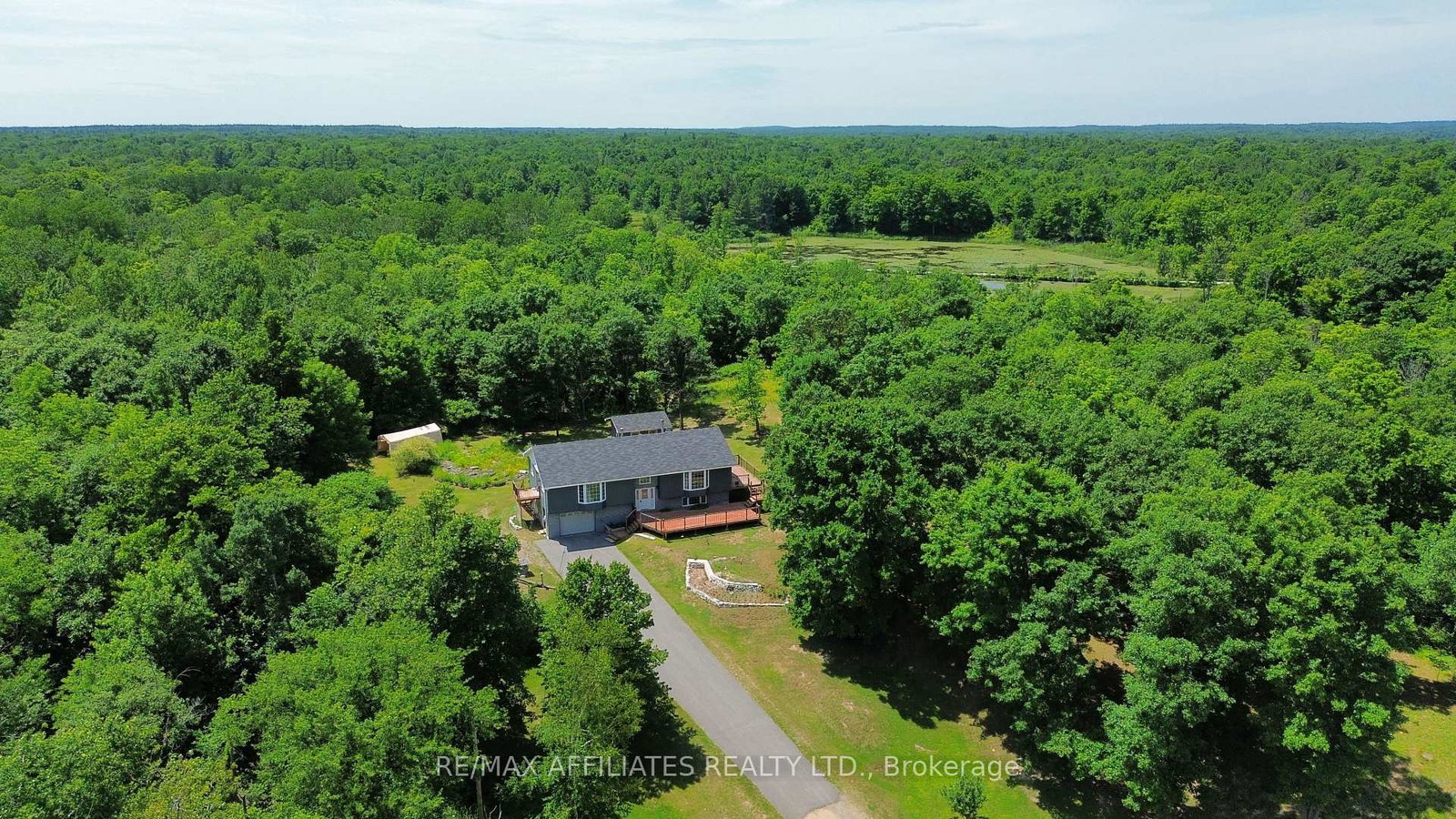 13481-38-highway-central-frontenac-ontario-x12256781