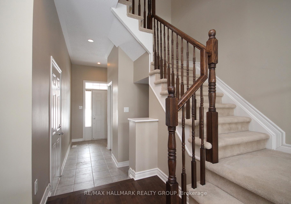 17-madelon-drive-ottawa-ontario-x12256817