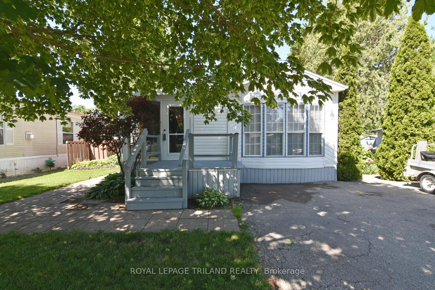 9385-ipperwash-road-lambton-shores-ontario-x12256942