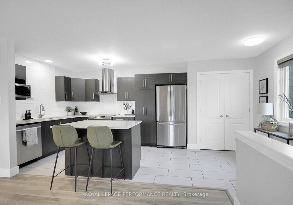 245-equinox-drive-russell-ontario-x12256990